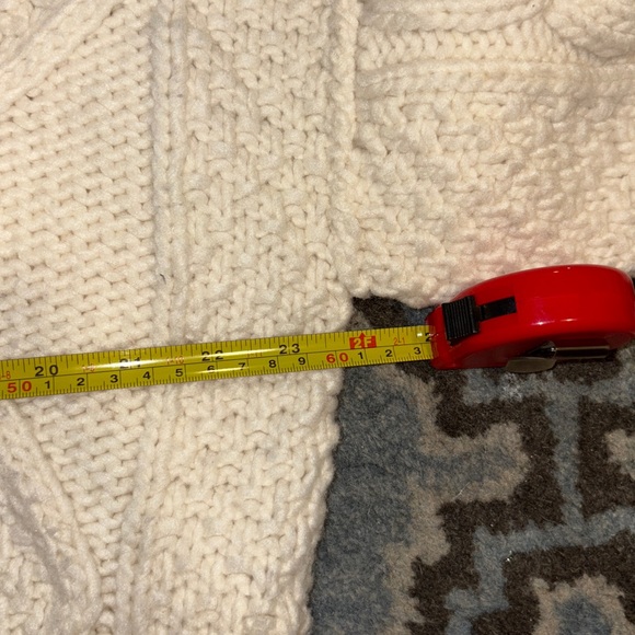 LANITA 100% wool Cozy Cream Cable Knit Hooded Sweater - Picture 7 of 8